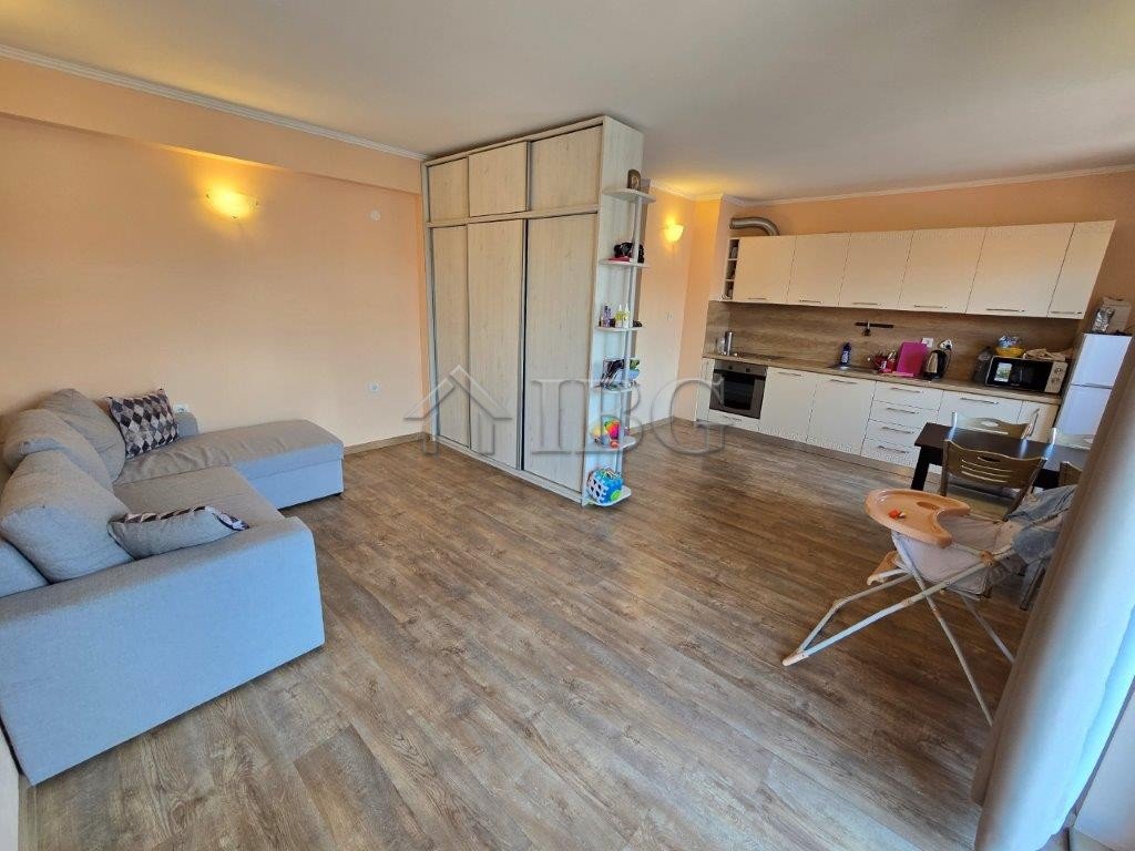 Spacious Apartment for Sale | Complex Tili, Nessebar | 140m to the Beach<br><br>We are pleased to offer this large 80 m2 apartment, located on the 3rd