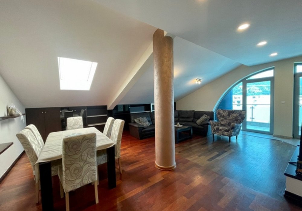 Distance to the sea 600m.

View from different windows - the sea, city and mountains

Floor - sixth

The elevator is programmed only for the ascent to