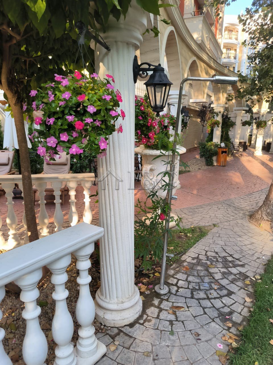 For Sale: Spacious 2+1 Apartment in the Luxury Sweet Homes 6 Complex, Sunny Beach ✨<br><br>We are pleased to present a beautiful fully furnished apart