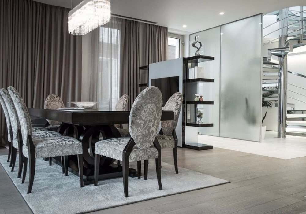 Our specific recommendation:

VILLA 12 - APARTMENT A5

3-4 bedrooms, lower level 312m2, roof terrace 253m2, entrance terrace 80m2

The total area is 6