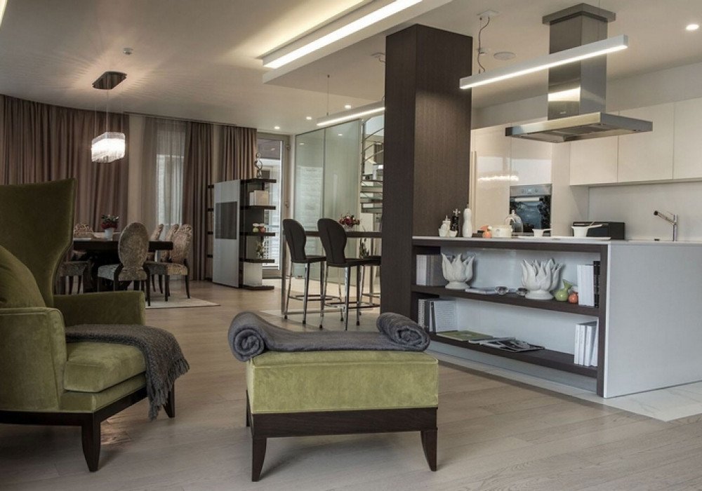 Our specific recommendation:

VILLA 12 - APARTMENT A5

3-4 bedrooms, lower level 312m2, roof terrace 253m2, entrance terrace 80m2

The total area is 6