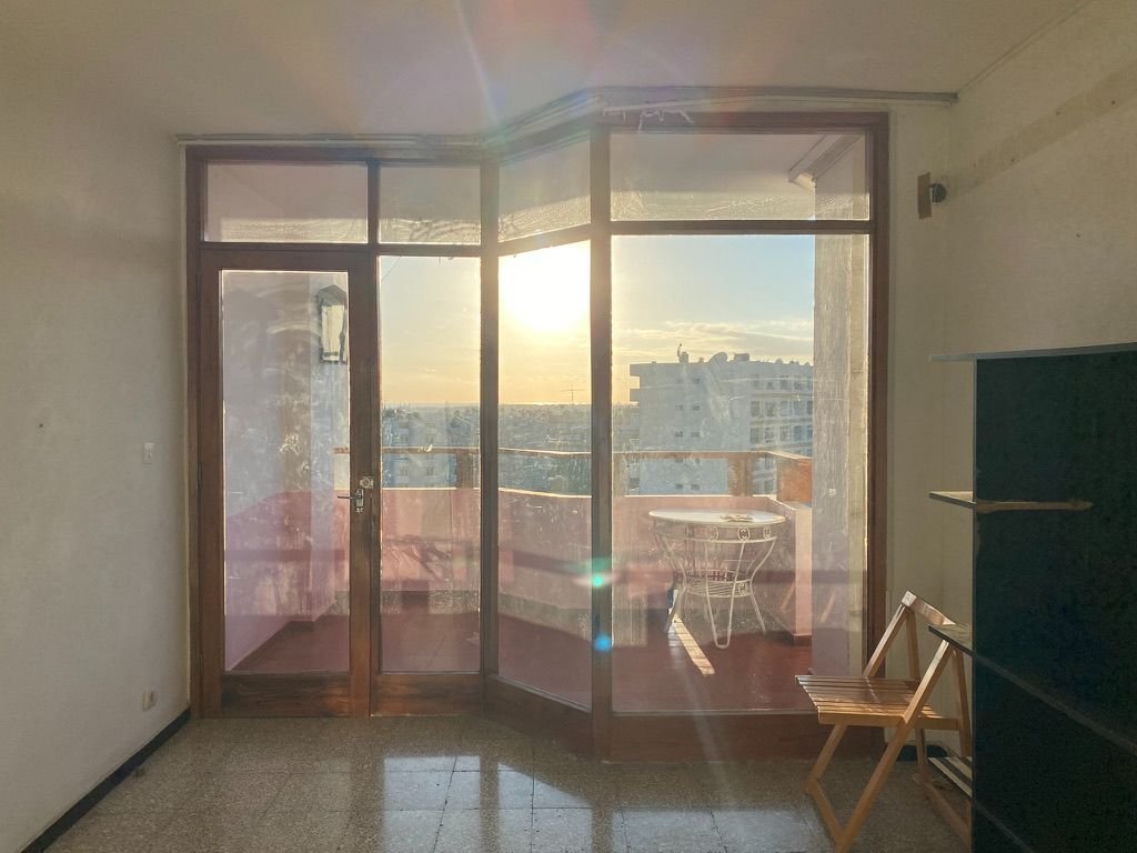 San Bartolomé de Tirajana: 3 bedroom penthouse in the centre of Playa del Ingles.
Unique opportunity to design this perfectly located flat completely according to your own wish 