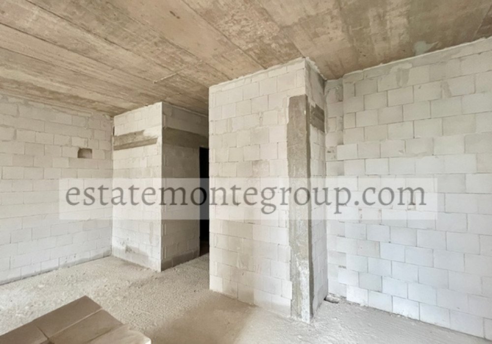 Budva Riviera, Rafailovichi district. New residential six-story building.

Distance to the sea - 150m.

Floors 8, including:

- residential floors 6

