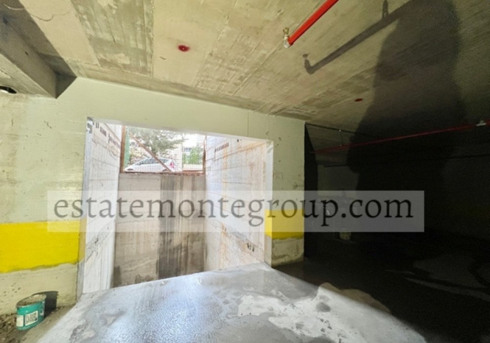 Budva Riviera, Rafailovichi district. New residential six-story building.

Distance to the sea - 150m.

Floors 8, including:

- residential floors 6

