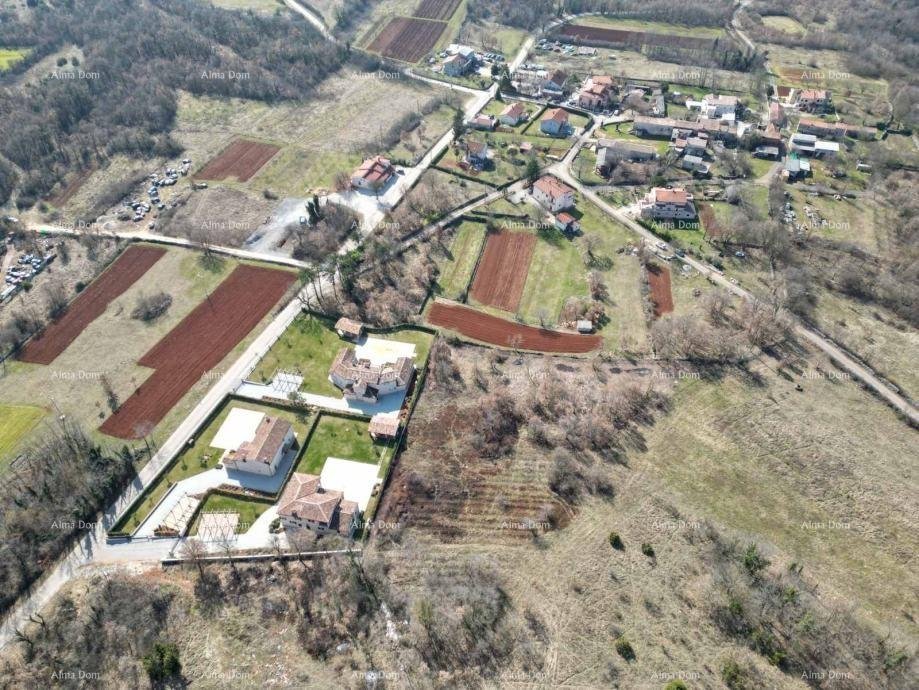 Tinjan: Bauland Baugrundstück, 