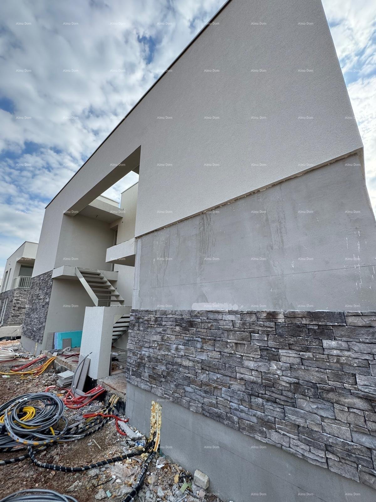 Wohnung Wohnung zum Verkauf in einem neuen Gebäude, 5 Minuten vom Strand entfernt, Umag!