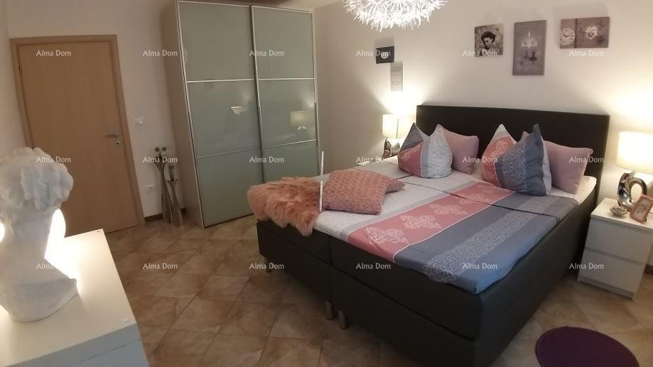 Haus Peroj – Haus mit drei Wohnungen und einem Swimmingpool