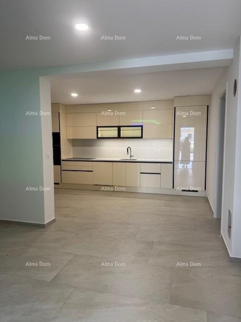 Haus Neue Wohnanlage mit 2 Wohnungen, Pool und Meerblick. Medulin!