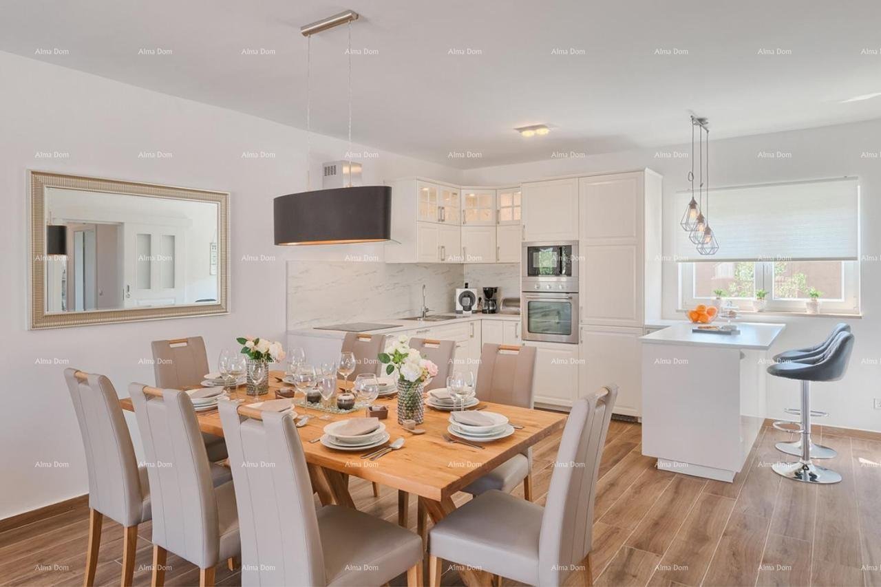 Haus Neu! Eine wunderschöne Villa in der Nähe von Pula.Štinjan.