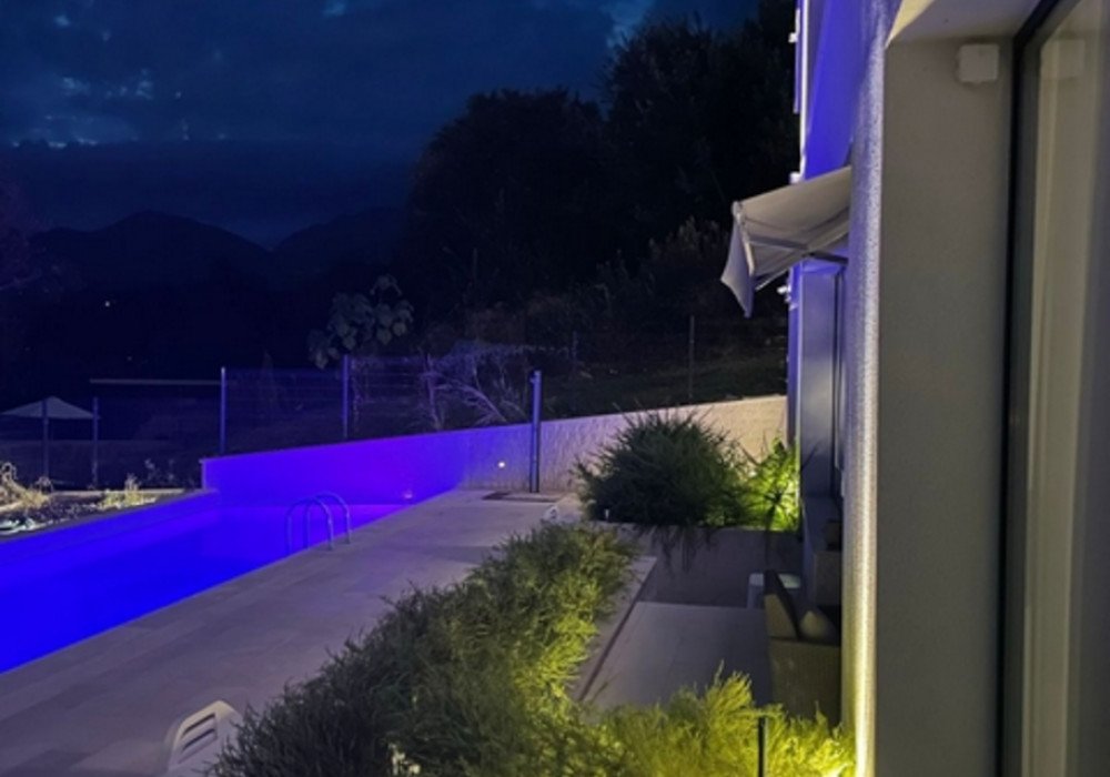 Tivat, Donja Lastva district. A new five-storey residential complex with a swimming pool

The buyer is exempt from paying tax on the turnover of real 