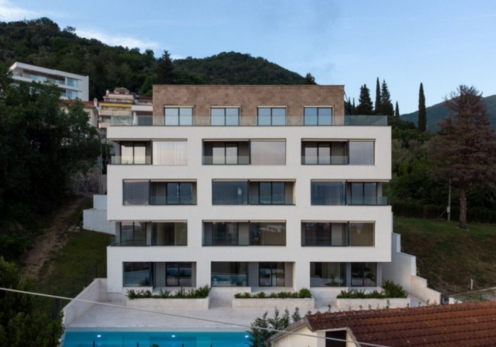 Tivat, Donja Lastva district. A new five-storey residential complex with a swimming pool

The buyer is exempt from paying tax on the turnover of real 