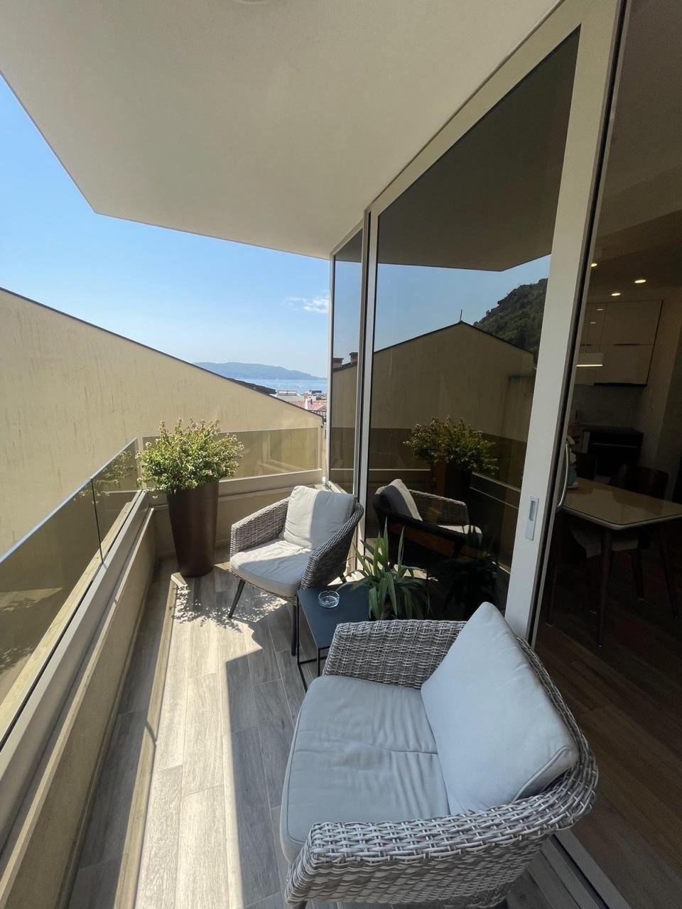 ‍

‍

LOCATION
This apartment is located in Budva Municipality, 4km away from the city center. The sea and the beach are 200m away from the apartment.