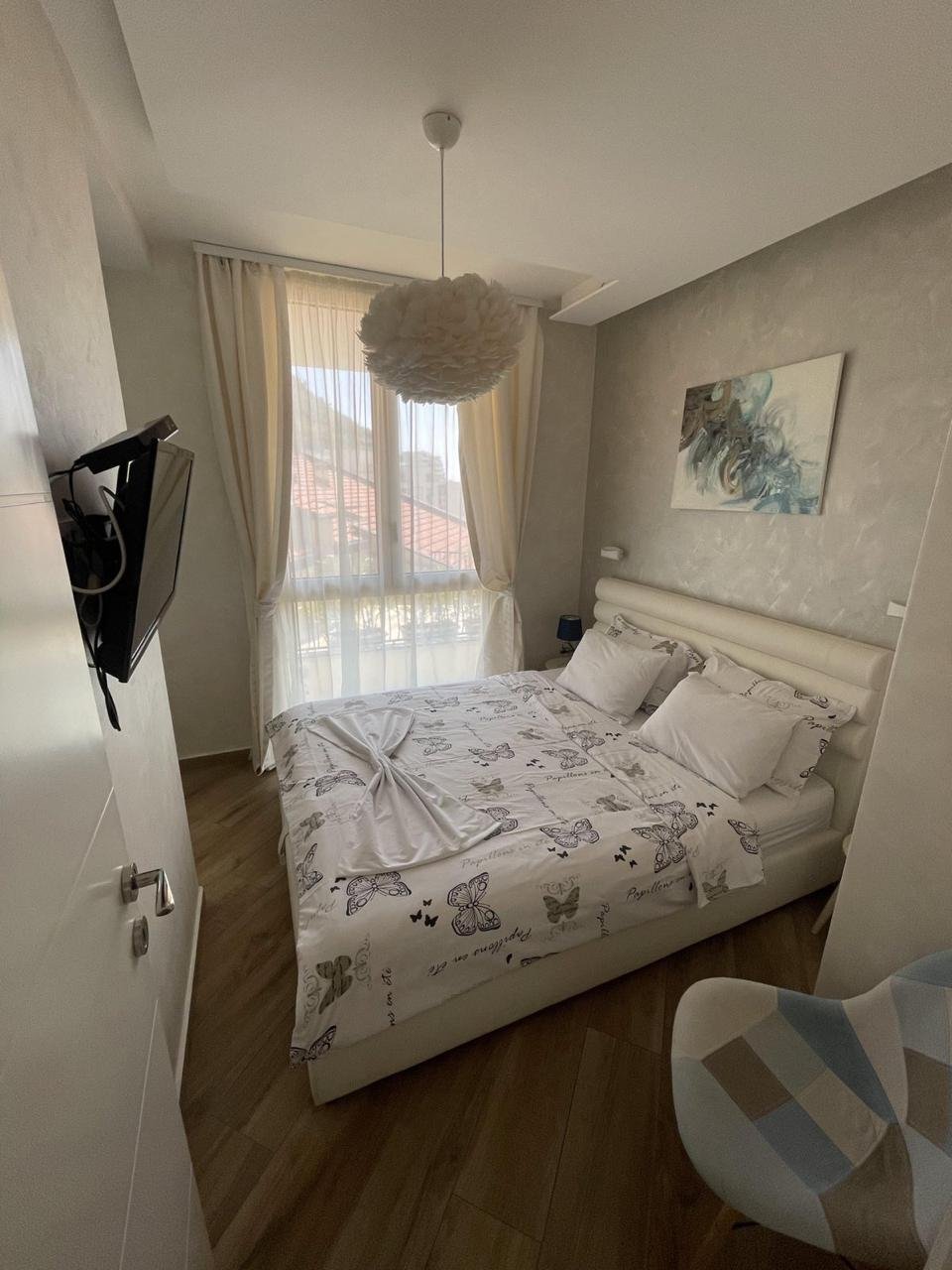 ‍

‍

LOCATION
This apartment is located in Budva Municipality, 4km away from the city center. The sea and the beach are 200m away from the apartment.