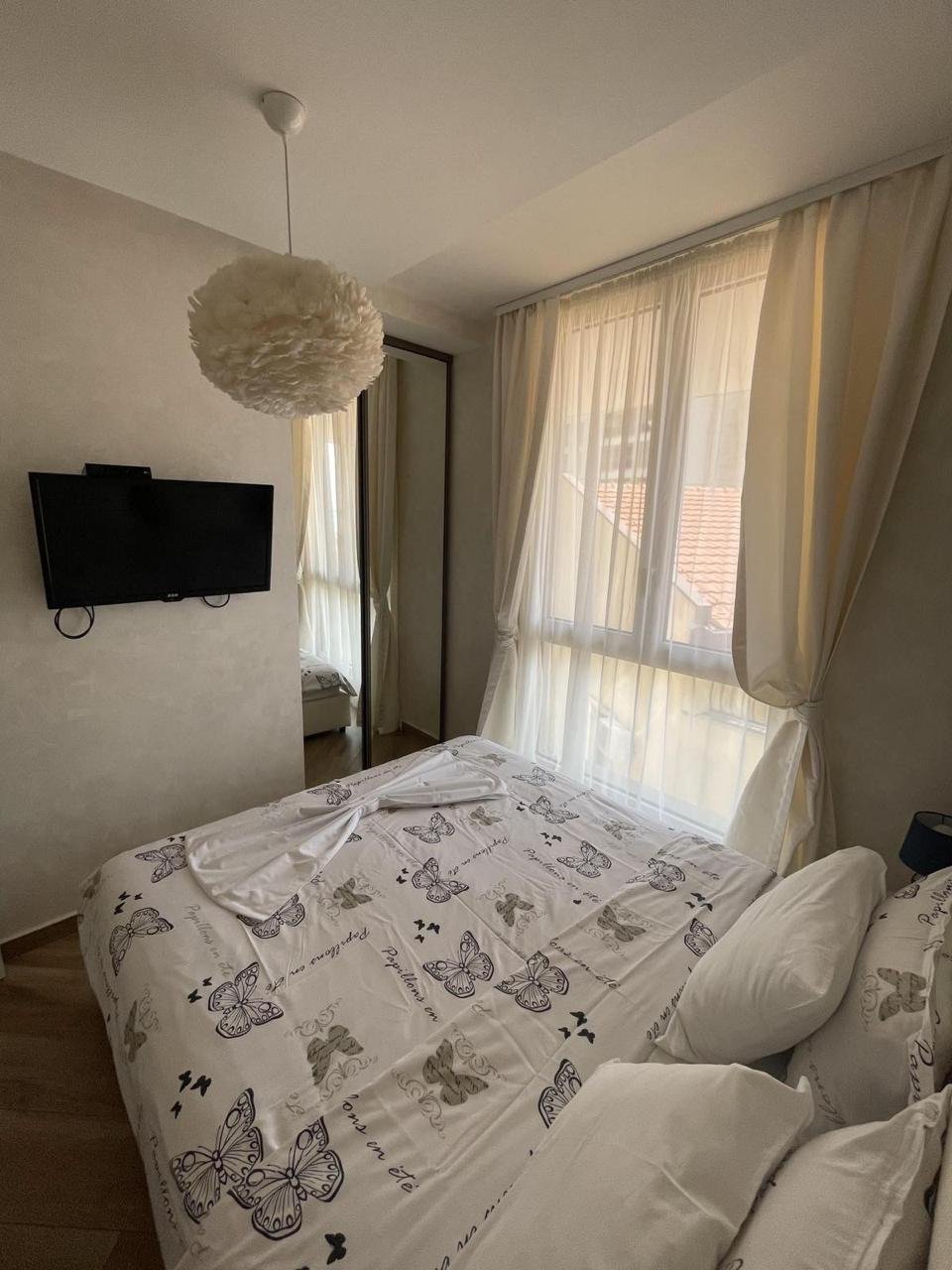 ‍

‍

LOCATION
This apartment is located in Budva Municipality, 4km away from the city center. The sea and the beach are 200m away from the apartment.