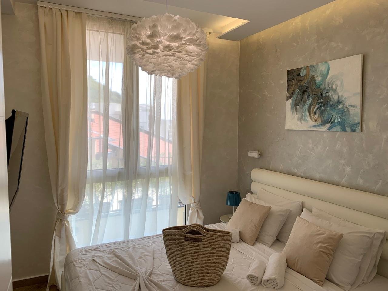 ‍

‍

LOCATION
This apartment is located in Budva Municipality, 4km away from the city center. The sea and the beach are 200m away from the apartment.