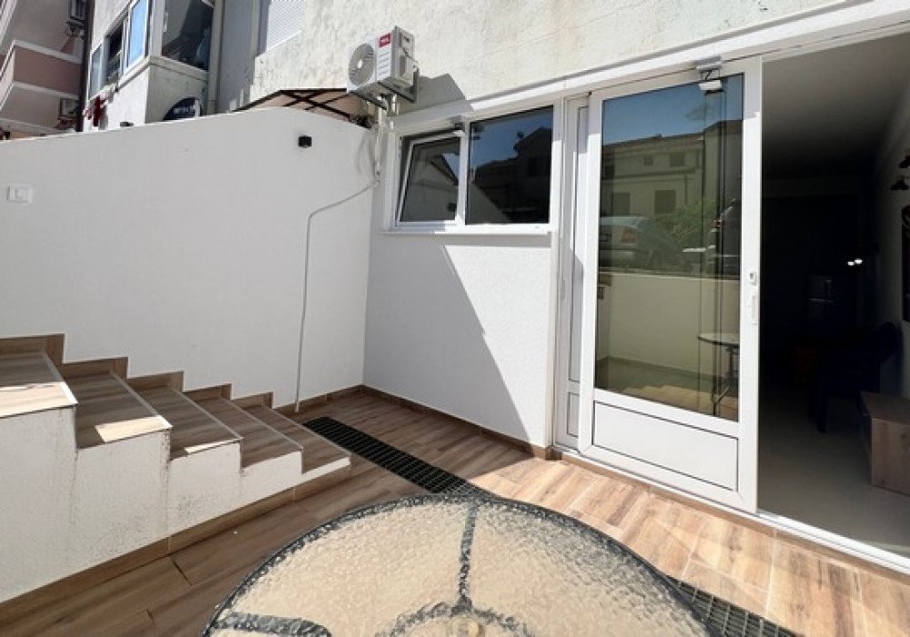 A unique offer is a promising mini business investment in Budva!!!

Budva. Two-bedroom apartment in a sought-after tourist location

The distance to t