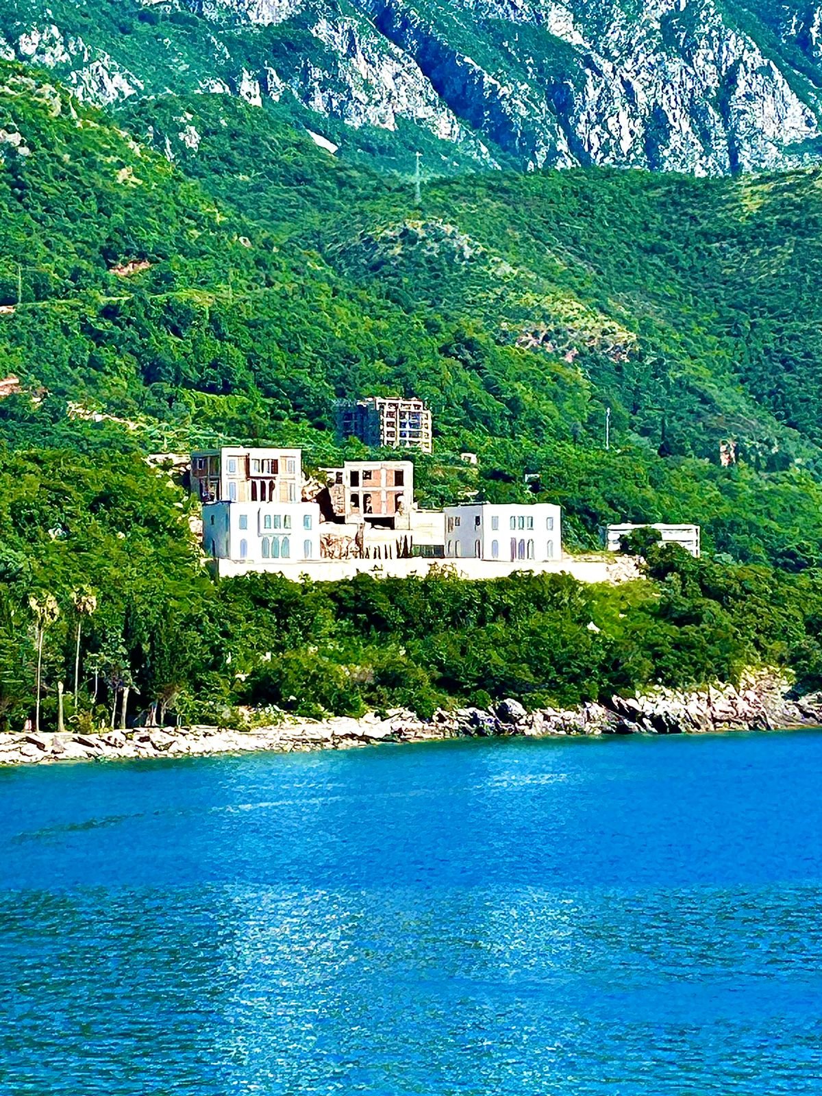 Kamenovo: Luxurious villas in the PURE MANSIONS complex<br><br><p>Welcome to "PURE MANSIONS" – An Exclusive Villa Complex in Kamenovo, Budva


	 Luxur 