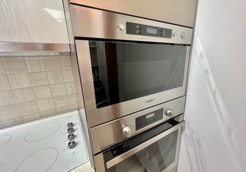 Budva Riviera, Becici district. New one-bedroom apartment in a new house

Distance to the sea 350m

The area is 61 sq.m.

Second floor

The house is e