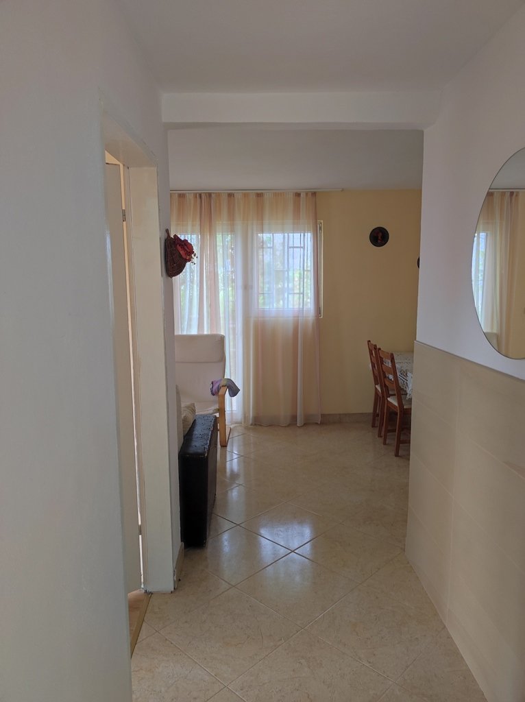 Two-story house with a large plot<br><br><p>The 82 square meter home has been carefully designed to provide a comfortable living space.
	
	Layout: The