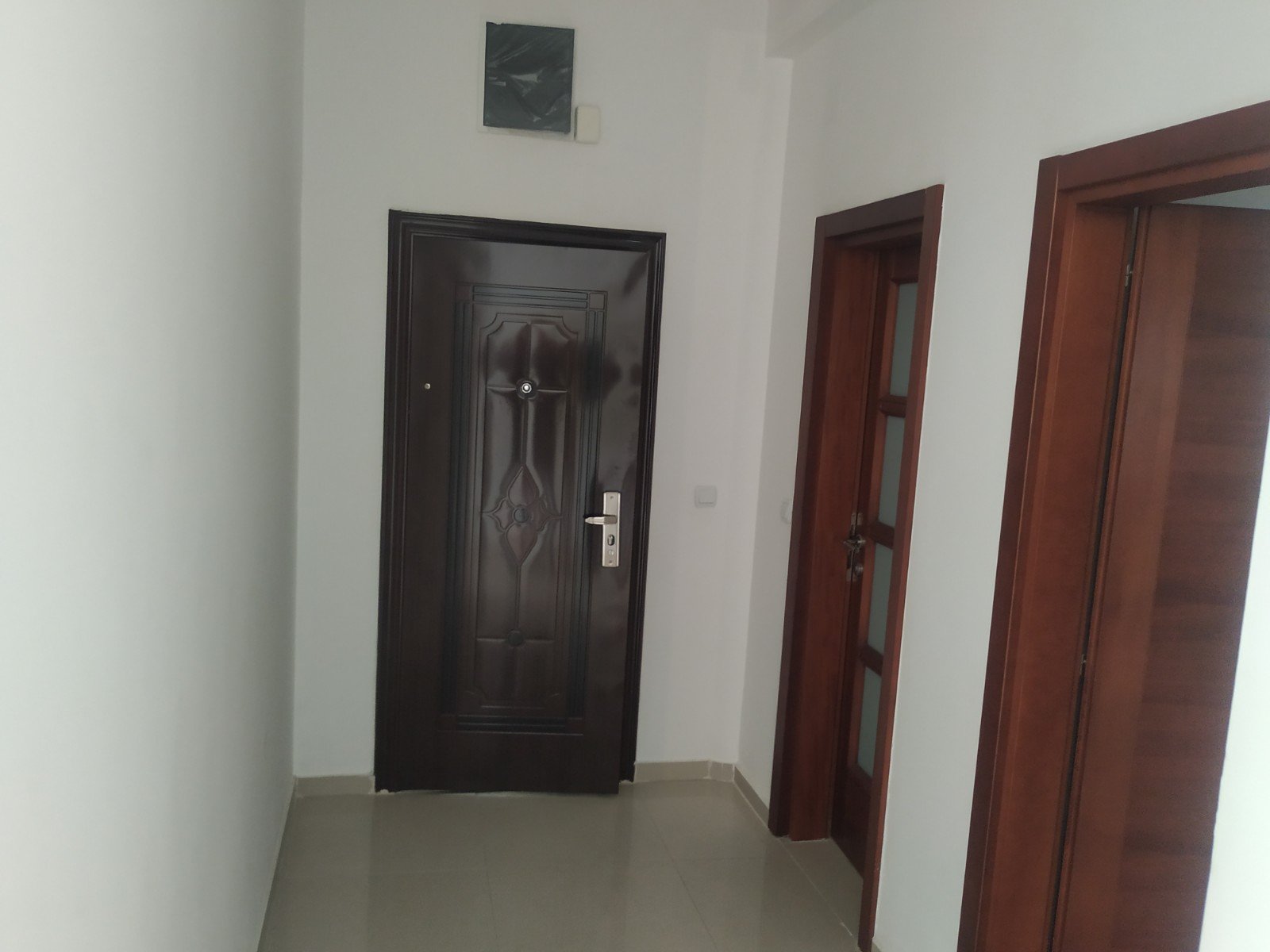 Two-bedroom apartment with sea view in Ulcinj<br><br><p>We offer for sale a two-bedroom apartment with a sea view in a sunny city, the southern part o