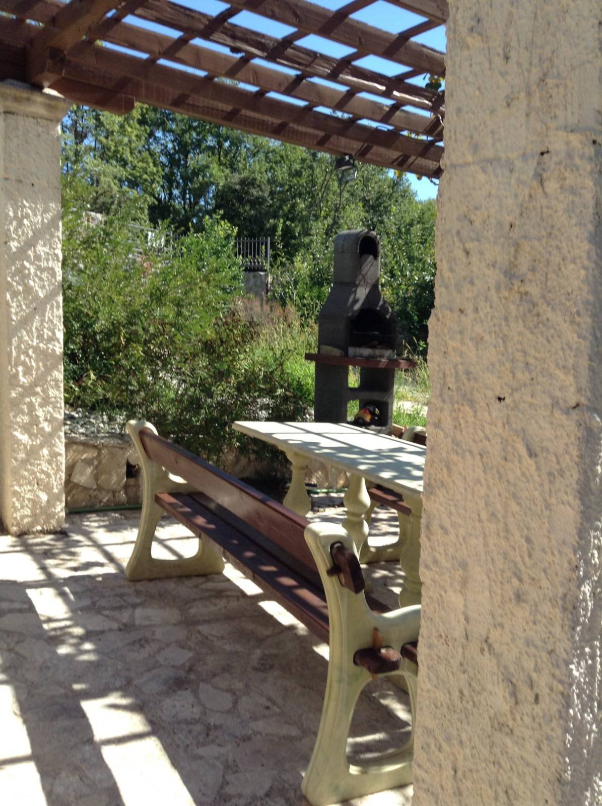 Two Villas in Krimovice with swimming pools and a large plot<br><br><p>Two villas with pool for sale in Krimovica, near the town of Budva. 
	 The area