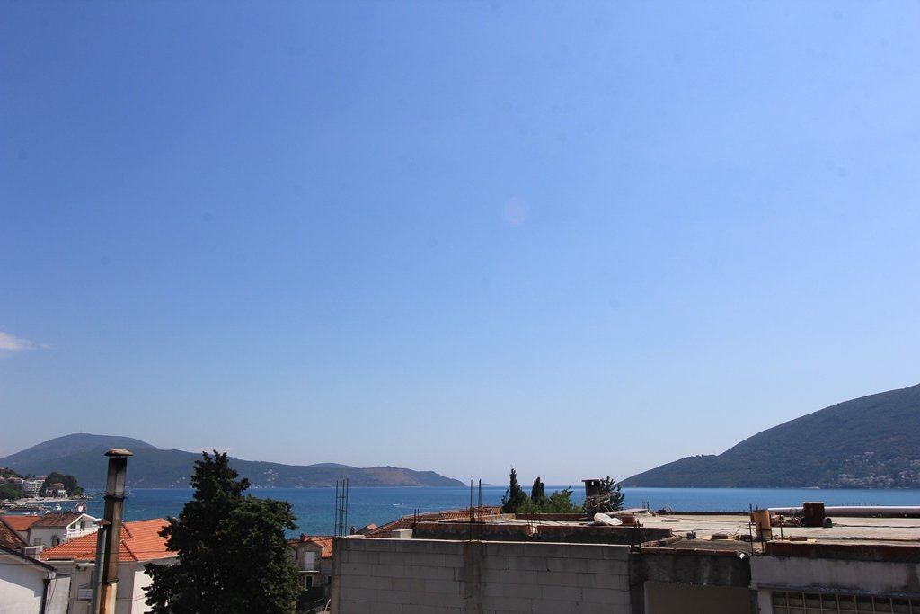 Hotel in Igalo<br><br><p>For sale a Hotel consisting of two buildings of - three-story and four-story - in Igalo, Herceg Novi. The hotel is located on
