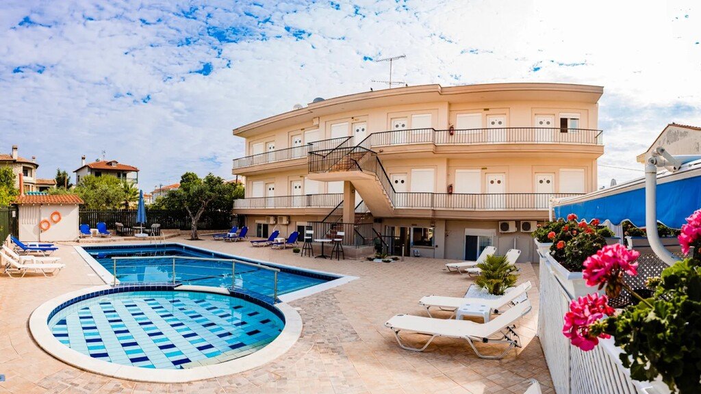 Chalkidiki: Verkauf Hotel 600 m² auf Kassandra (Chalkidiki) 