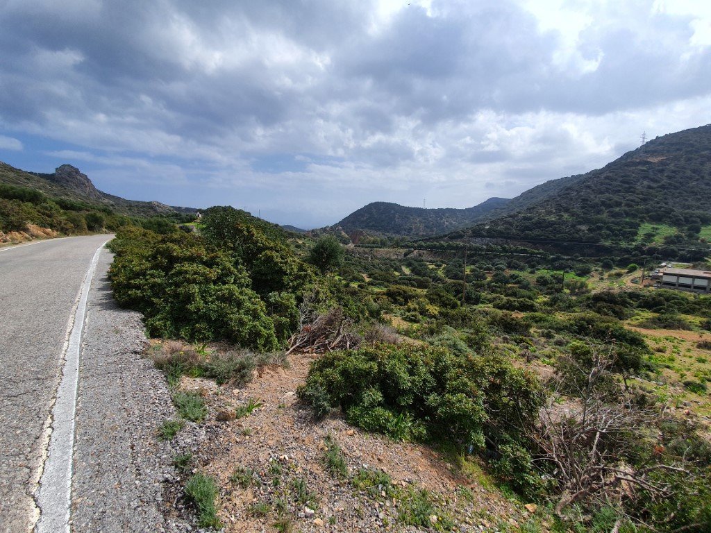 Verkauf Land 28576 m² auf Kreta