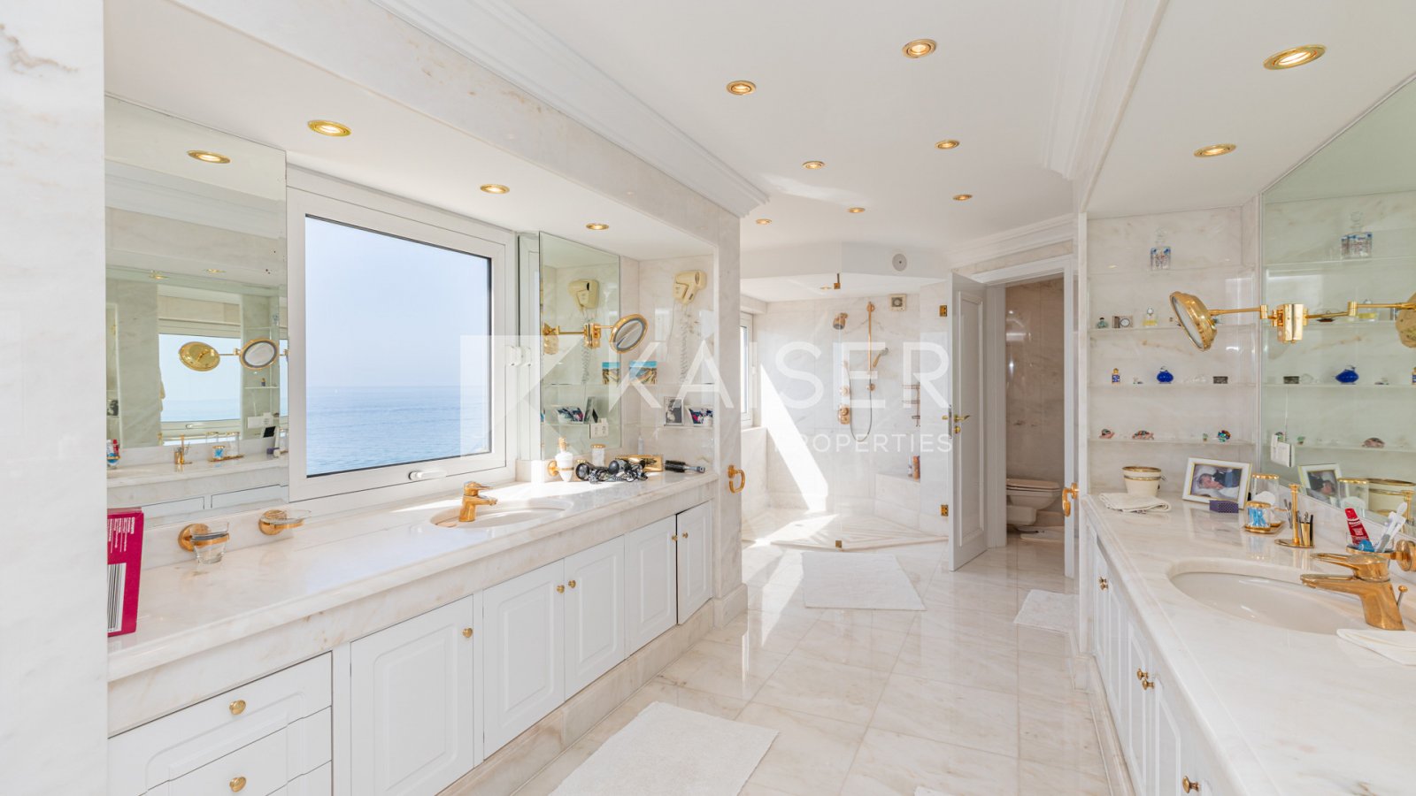 Virtuelle Tour | Video | Home Staging
Einzigartige Villa mit atemberaubendem Meerblick von jeder Etage, in einer der begehrtesten Gegenden von Albufei