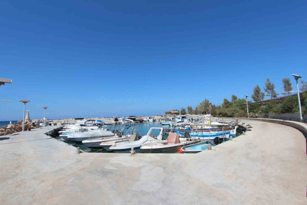 3 bedroom, 1 bathroom, ground floor apartment, close to amenities in a quiet residential area of Kapparis - SIK103<br /><br />Set on a small complex  