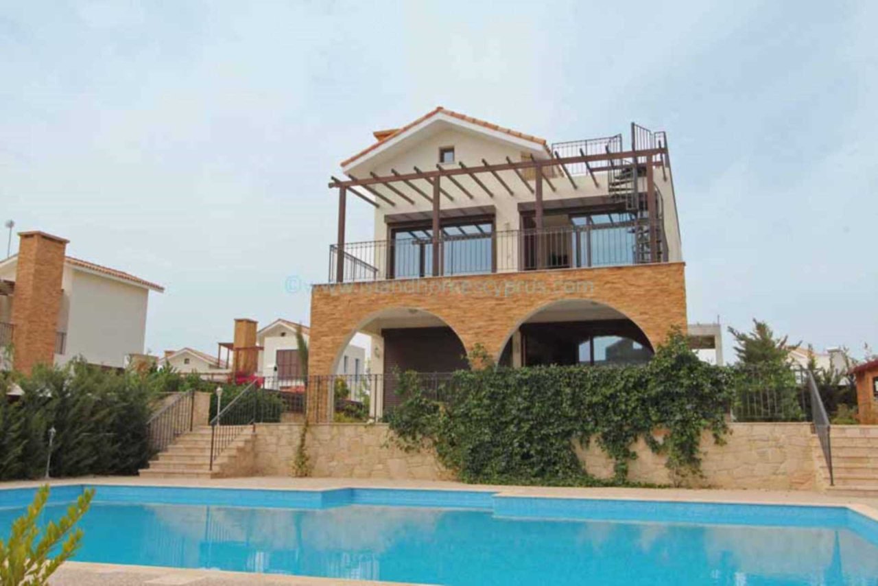 Ayia Thekla: Stunning 4 bedroom, 4 bathroom detached villa on vast 900m2 plot with large private swimming pool, 2nd line from the sea in Ayia Thekla - ION119.<br / 