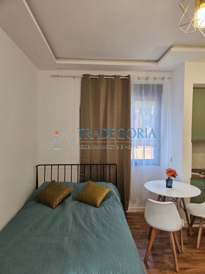 <h2>description</h2><p>Center, new studio for sale.</p><p> Excellent location in the center of Bar, 300 meters from the sea.</p><p> The complex has a 