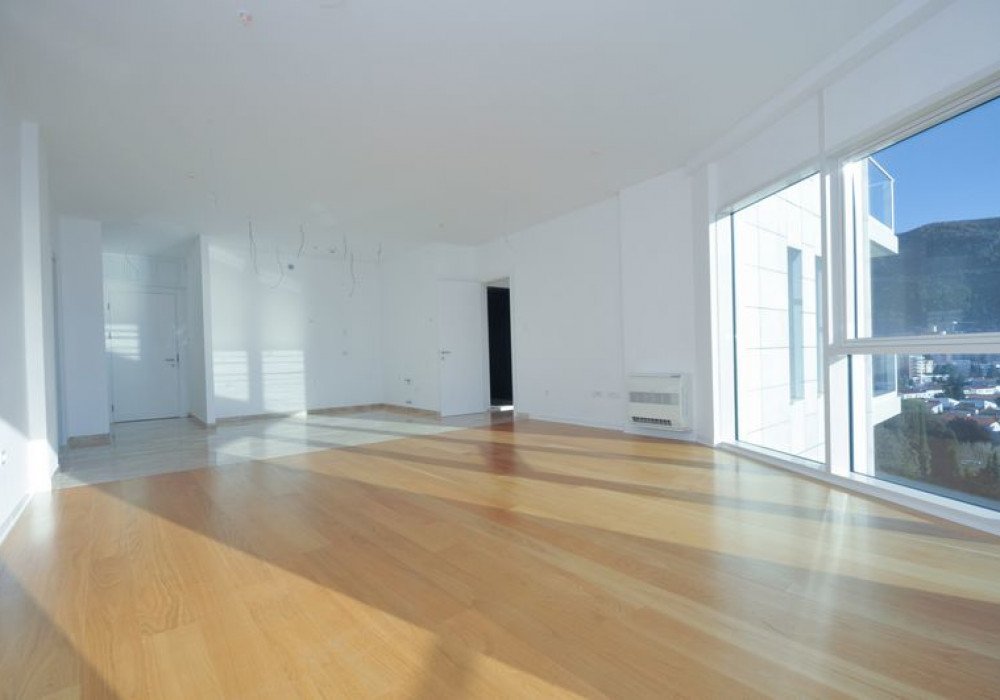 Apartment parameters:

Area 104 sq.m.

Bedrooms 2

Bathrooms 2

Sea view

Floor - 12

Elevator