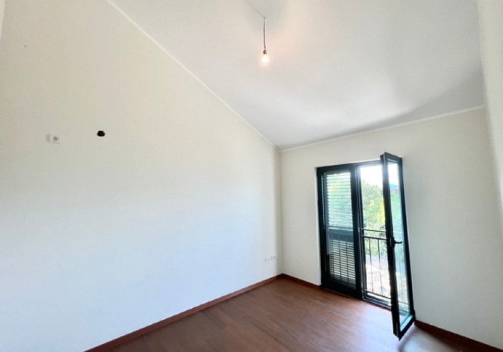 Boka Kotorska Bay, Tivat Riviera, Krasici-Bogisici area

Apartments in a residential complex with a swimming pool, with a recreation area and overlook