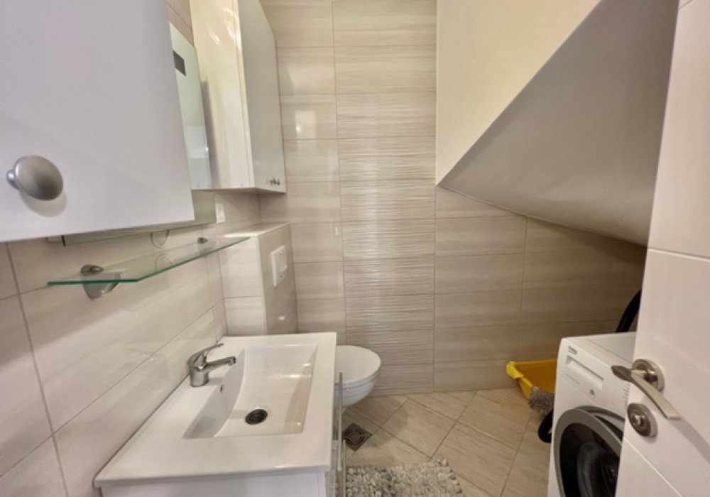 Bar Riviera, Shushan district. Two level apartment with three bedrooms.

Distance to the sea 150m.

View of the city and the sea

Area 95 sq.m.

Floor