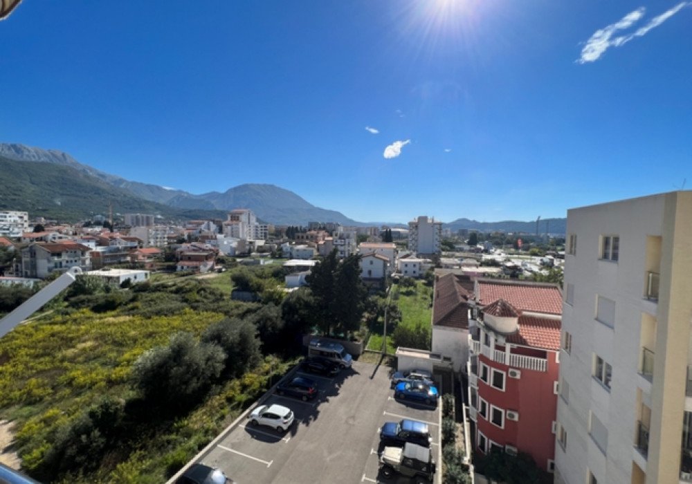Bar Riviera, Shushan district. Two level apartment with three bedrooms.

Distance to the sea 150m.

View of the city and the sea

Area 95 sq.m.

Floor