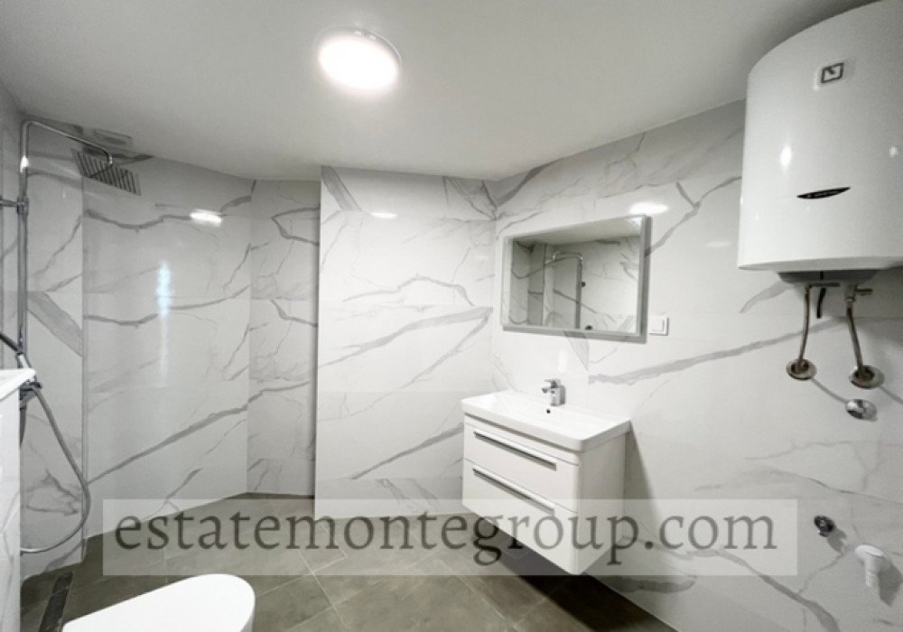 Budva Riviera. New closed club complex of five villas.

 Unique location!

 The complex has seventeen apartments of various formats - studio apartment