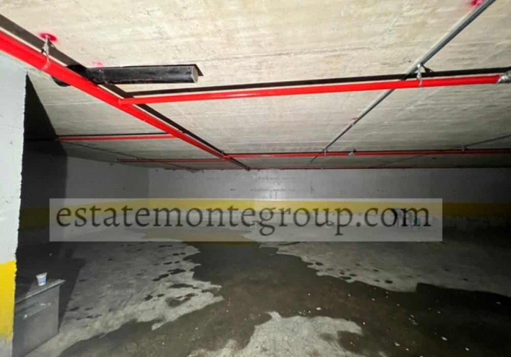 Budva Riviera, Rafailovichi district. New residential six-story building.

Distance to the sea - 150m.

Floors 8, including:

- residential floors 6

