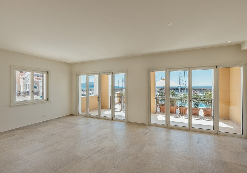 New apartments from the Developer in one of the most sought-after places in Montenegro - the elite village of Lustica Bay

Distance to the sea 200m.

