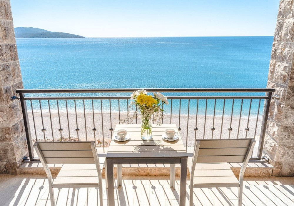 New apartments from the Developer in one of the most sought-after places in Montenegro - the elite village of Lustica Bay

Distance to the sea 200m.

