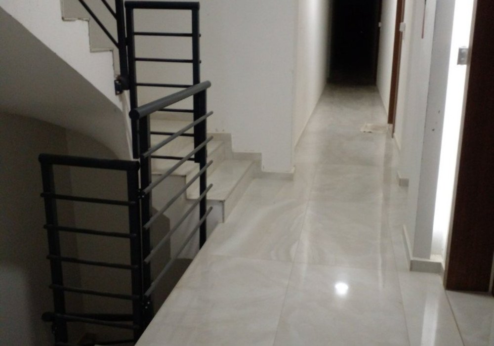 Boka Bay of Kotor, Dobrota district. One-bedroom apartment with private Parking in a new residential building.

Distance to the sea 350m

Second floor