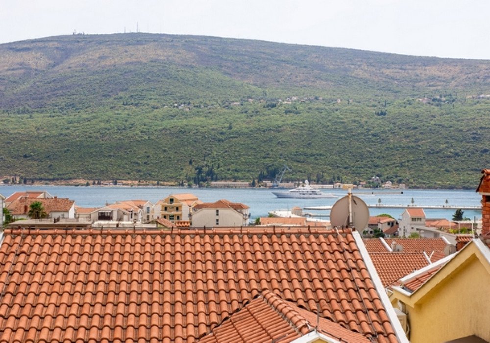 Boka Bay of Kotor, Genovichi district. One bedroom apartment with sea view in a new residential complex 

The buyer is exempt from paying the state ta