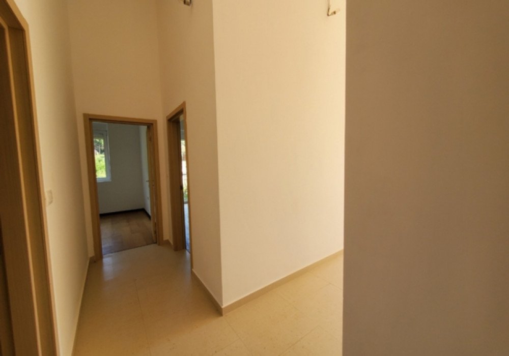 Budva riviera, Przno district

The distance to the sea is 400m.

A new house for 25 apartments in a residential complex of two low-rise buildings.

Th