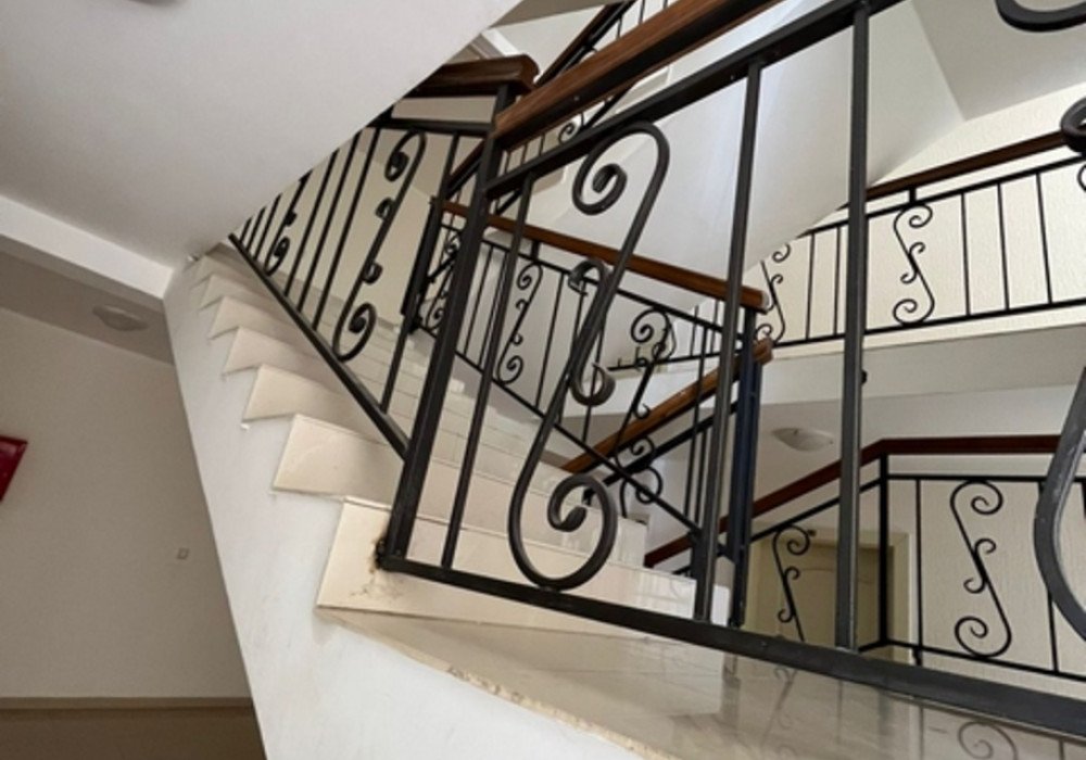 Budva, Becici district. Two-storey apartment with two bedrooms and a private courtyard

The distance to the sea is 400m.

Sea and mountain views

The 