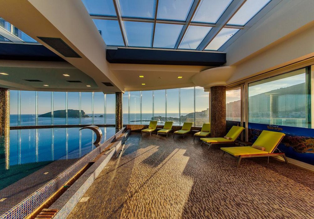 Budva. Centre. Apartments in the elite Tre Kane complex

The distance to the sea is 70m.

The complex consists of three separate facilities - the 15-s