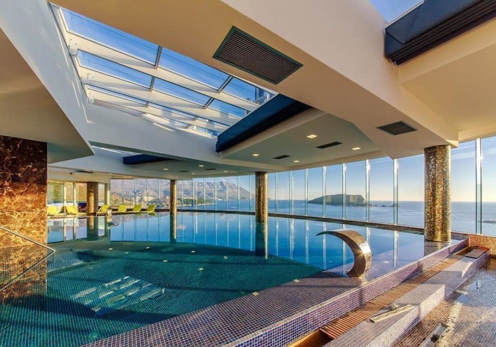 Budva. Centre. Apartments in the elite Tre Kane complex

The distance to the sea is 70m.

The complex consists of three separate facilities - the 15-s