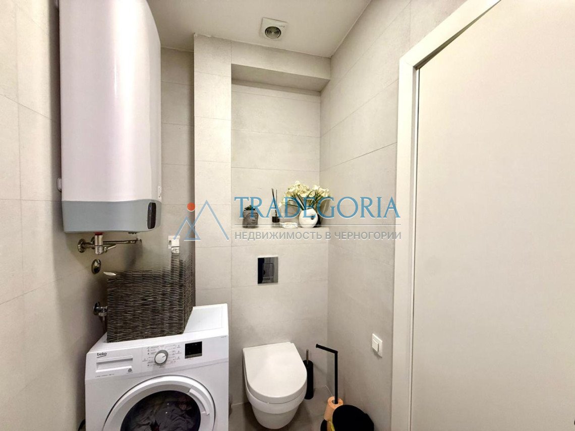 <h2>description</h2><p>Modern apartment in Soho City, Bar</p><p> A stylish apartment with high-quality renovations is offered for sale in one of the m