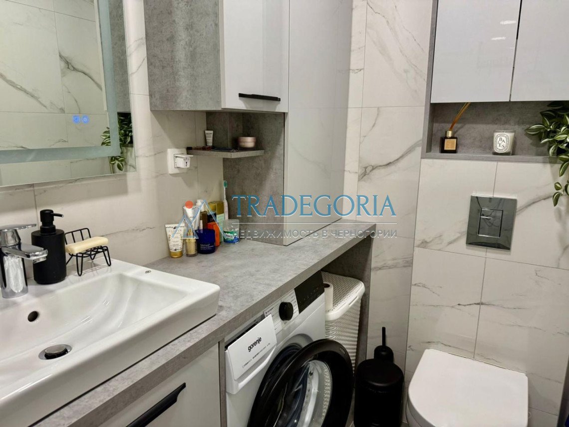 <h2>description</h2><p>Modern 2-bedroom apartment in Soho City, Bar</p><p> A spacious and stylish apartment with designer renovations is offered for s