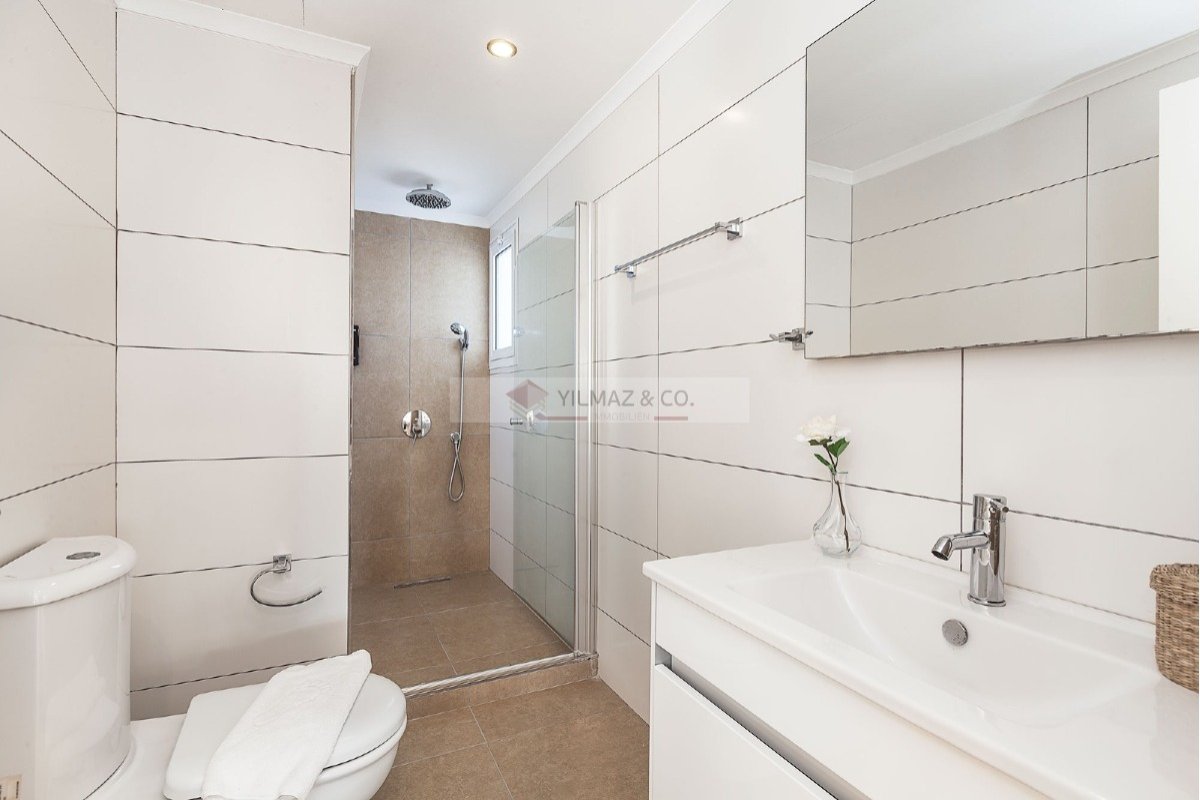 Villa und Apartment auf Zypern zu verkaufen.