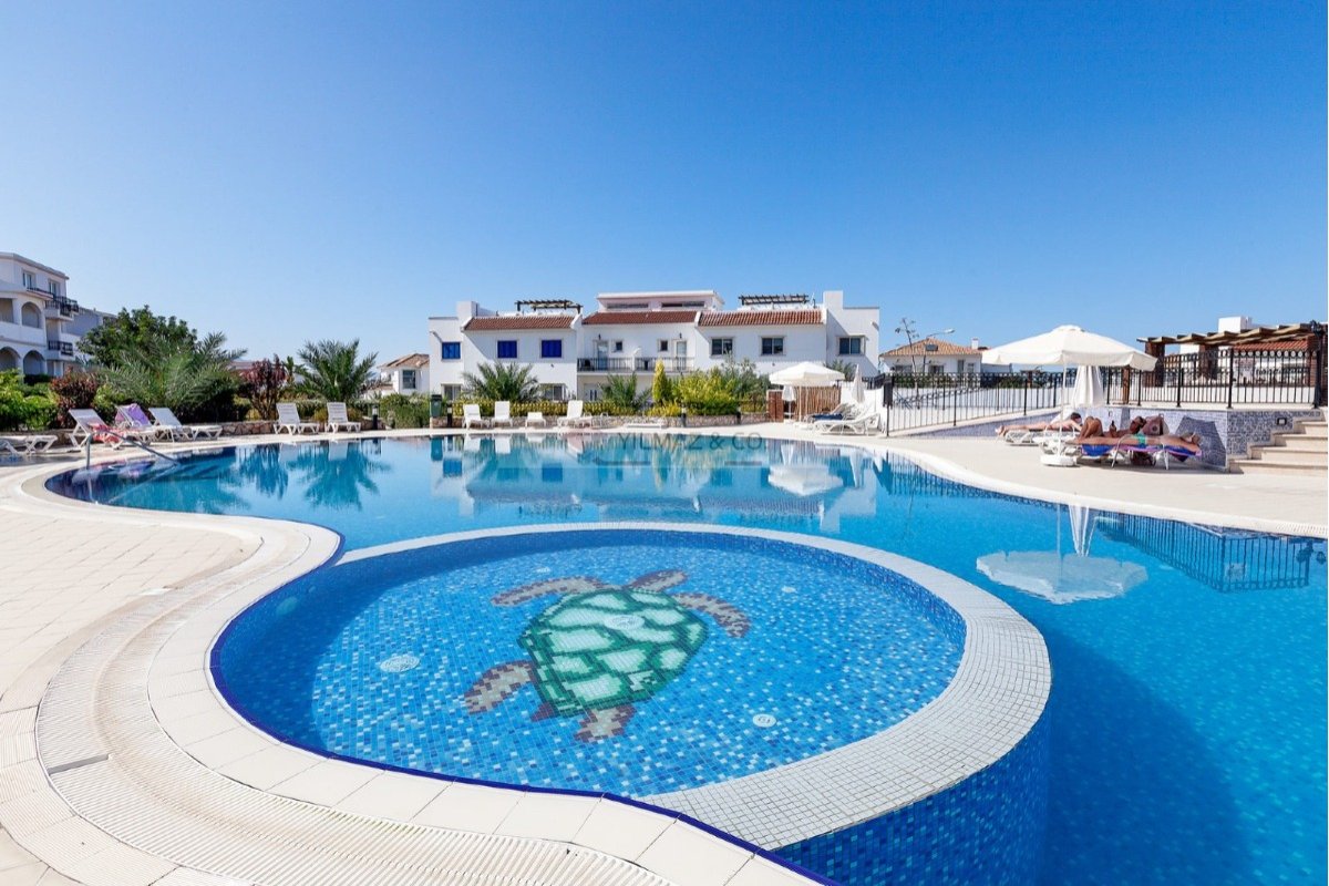 Villa und Apartment auf Zypern zu verkaufen.